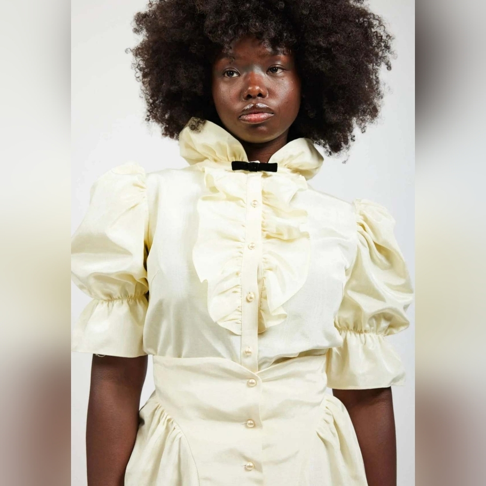 NWOT Batsheva Faux Pearl-Embellished Ruffled Moire Blouse in Cream Victorian